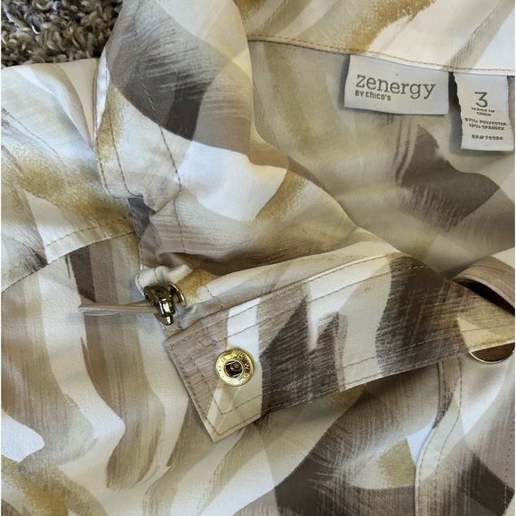 Zenergy by Chico’s lightweight jacket on soft gold design size 3 - Picture 12 of 13
